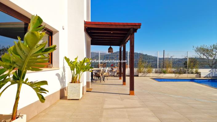 Image No.6-3 Bed Villa for sale