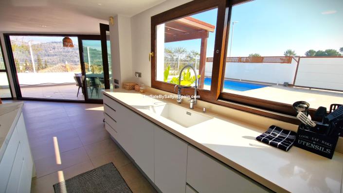 Image No.17-3 Bed Villa for sale