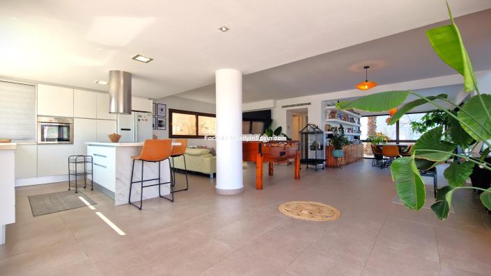 Image No.13-3 Bed Villa for sale