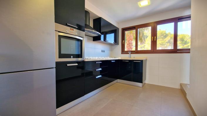 Image No.33-3 Bed Villa for sale
