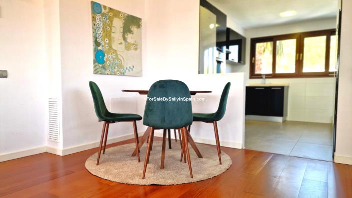 Image No.37-3 Bed Villa for sale