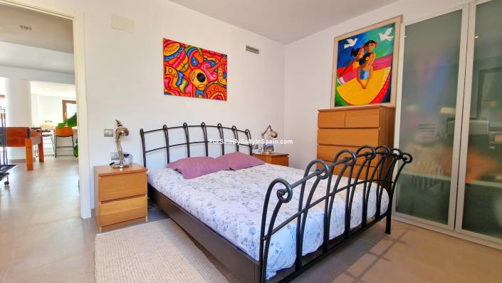 Image No.25-3 Bed Villa for sale