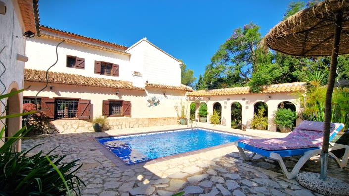 Image No.10-4 Bed Villa for sale