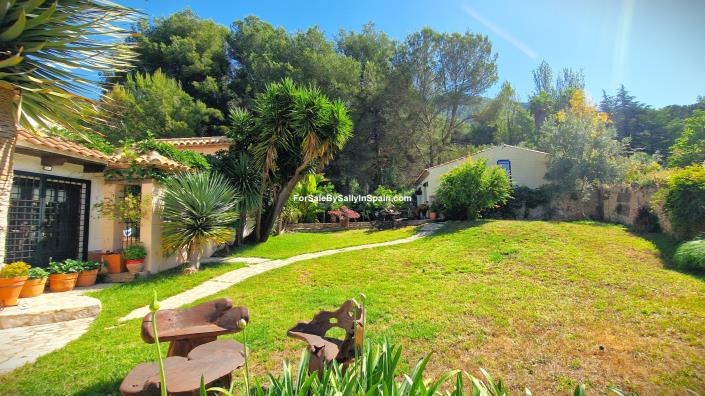 Image No.18-4 Bed Villa for sale