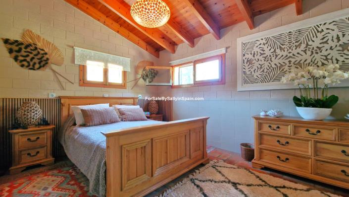 Image No.40-4 Bed Villa for sale