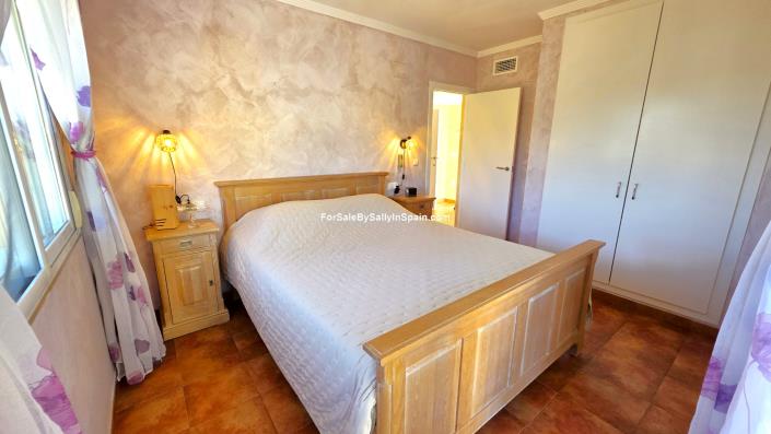Image No.28-Villa de 4 chambres à vendre à Ador