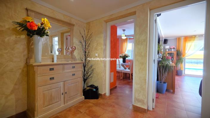 Image No.39-Villa de 4 chambres à vendre à Ador