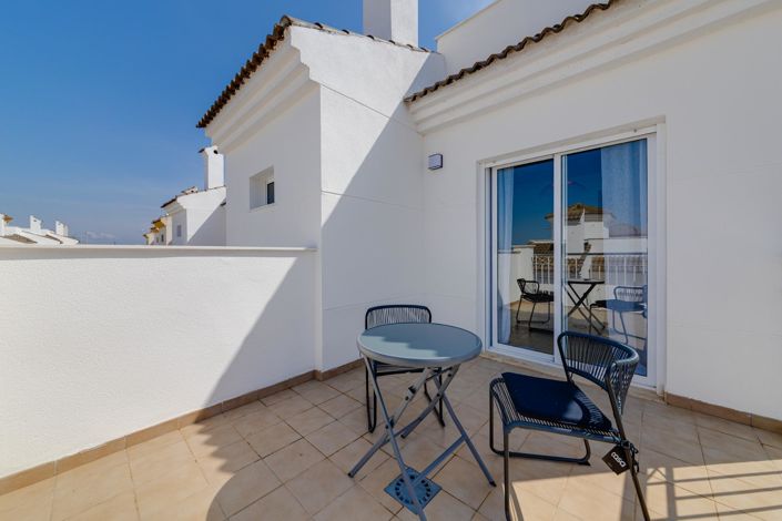 Image No.28-3 Bed Villa for sale