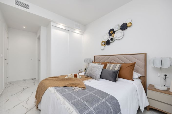 Image No.21-2 Bed Apartment for sale