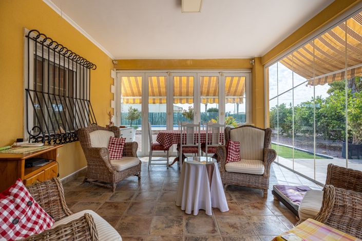 Image No.18-5 Bed Property for sale