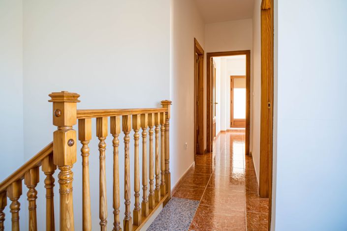 Image No.40-4 Bed Townhouse for sale