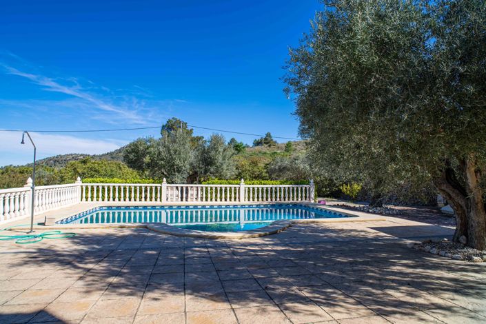 Image No.18-3 Bed Villa for sale