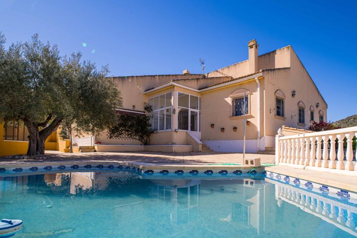 Image No.19-3 Bed Villa for sale