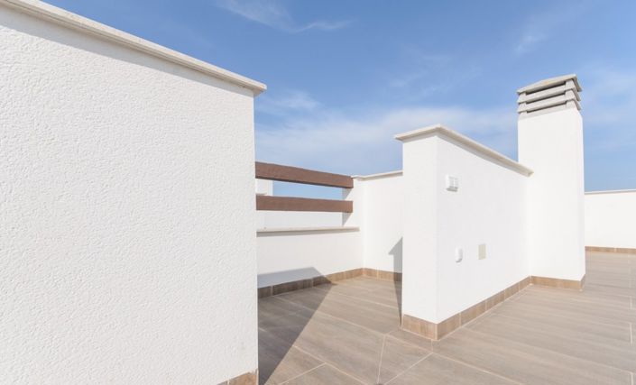 Image No.25-2 Bed Bungalow for sale