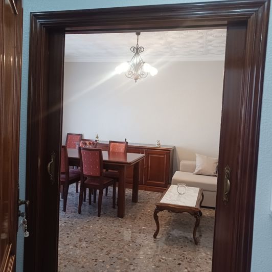 Image No.17-6 Bed Townhouse for sale
