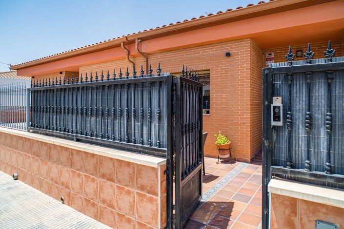 Image No.5-4 Bed Villa for sale