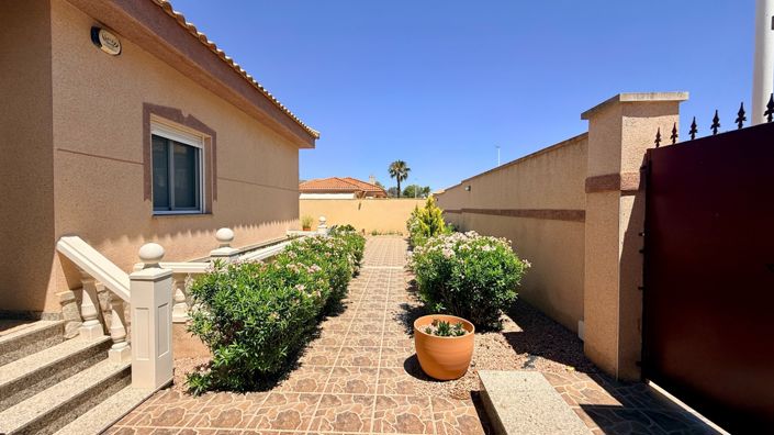 Image No.21-5 Bed Country House for sale