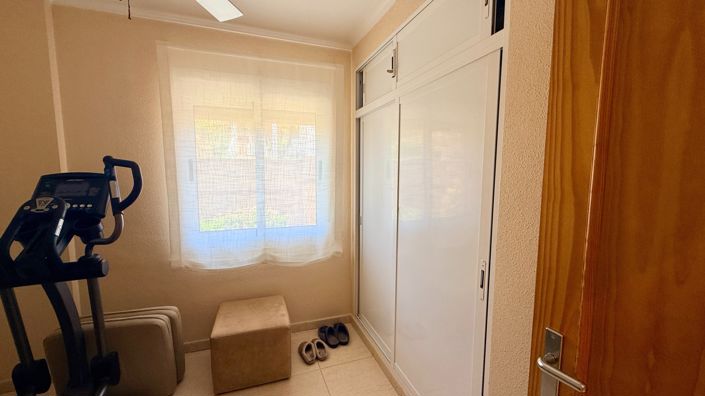 Image No.45-5 Bed Country House for sale