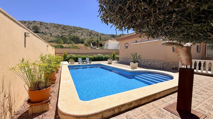 Image No.6-5 Bed Country House for sale
