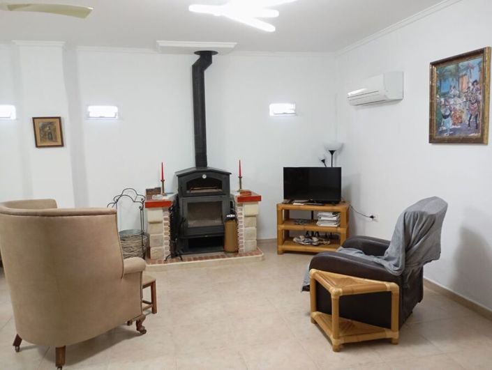 Image No.22-4 Bed Country House for sale