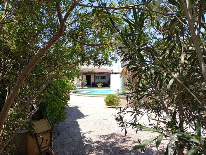 Image No.31-4 Bed Country House for sale
