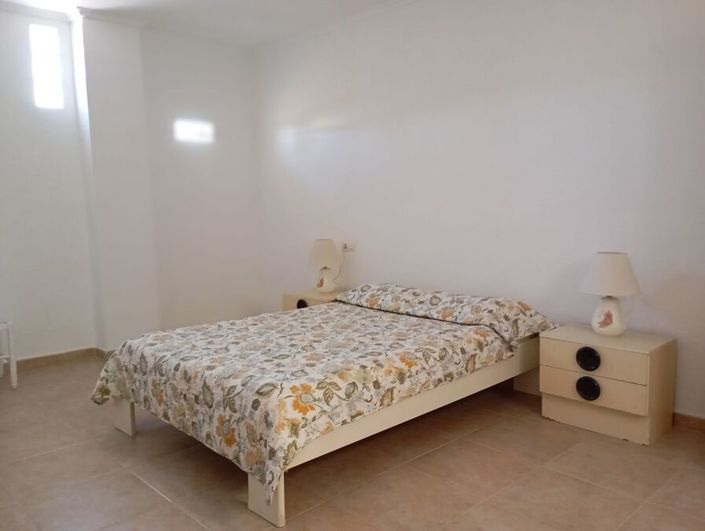 Image No.32-4 Bed Country House for sale