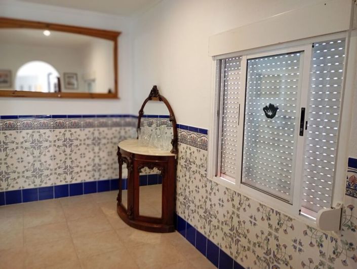 Image No.9-4 Bed Country House for sale