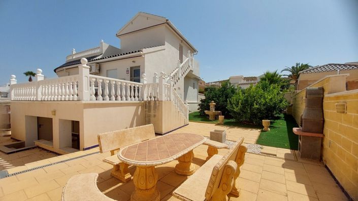 Image No.33-3 Bed Villa for sale