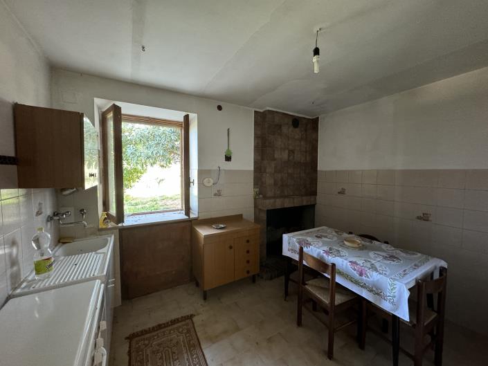 Image No.10-4 Bed House for sale
