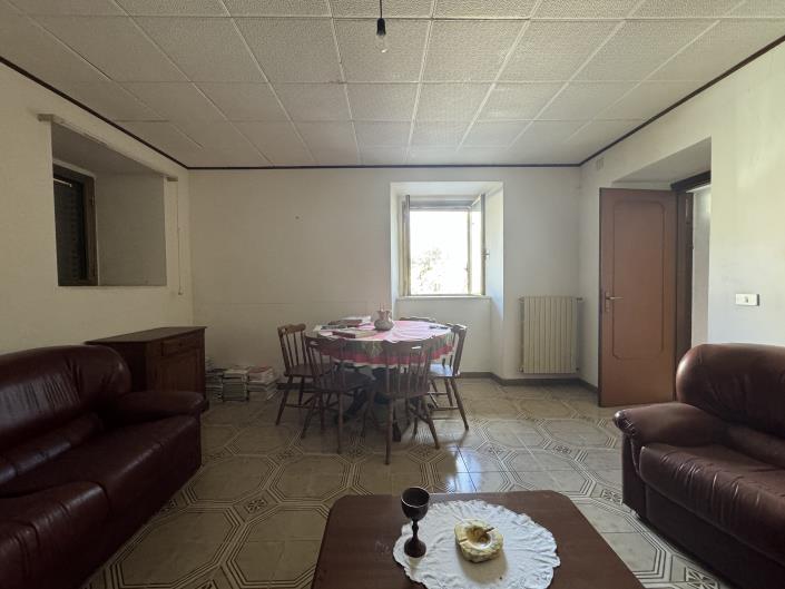 Image No.7-4 Bed House for sale