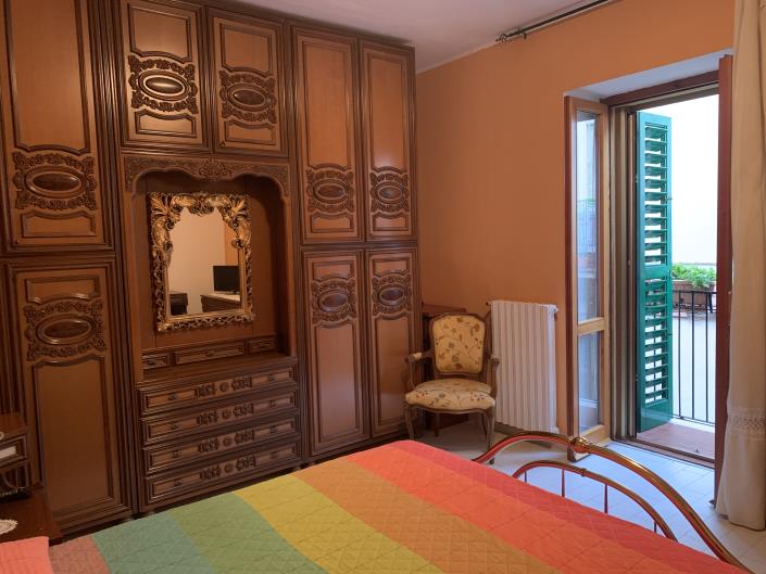 Image No.35-3 Bed Townhouse for sale