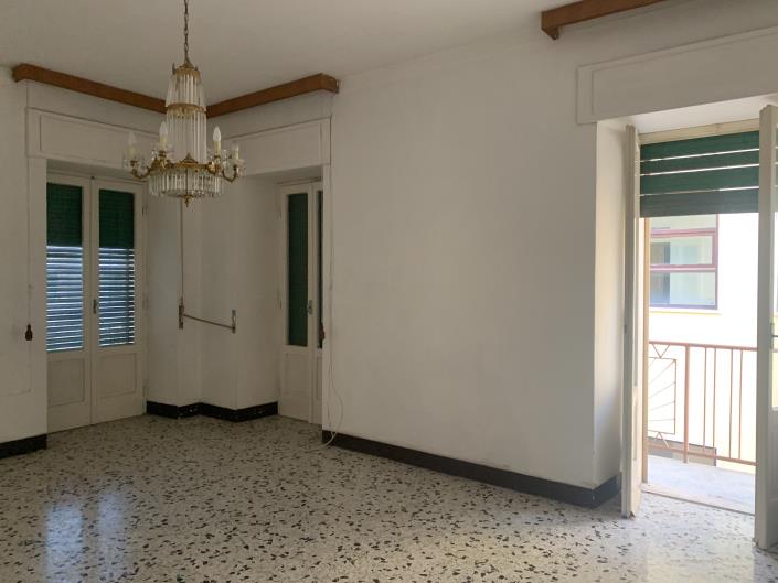 Image No.20-4 Bed Townhouse for sale