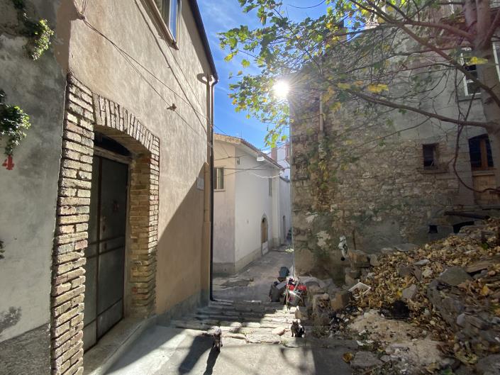 Image No.47-3 Bed Townhouse for sale