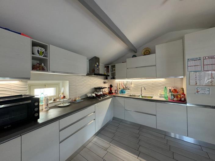 Image No.6-4 Bed Apartment for sale