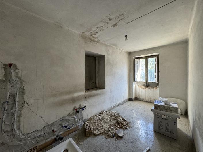 Image No.16-House for sale