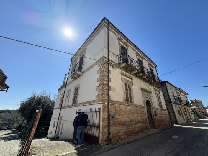 Image No.2-Villa for sale