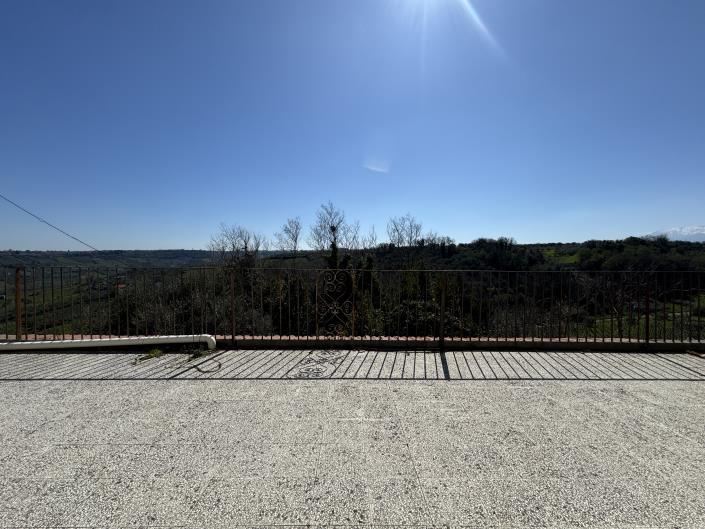 Image No.31-Villa for sale