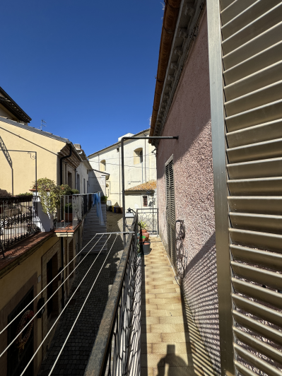 Image No.14-2 Bed Townhouse for sale