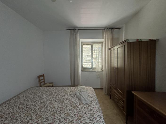 Image No.26-5 Bed Country House for sale