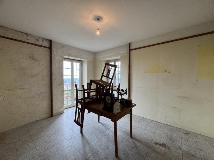 Image No.23-3 Bed Villa / Detached for sale