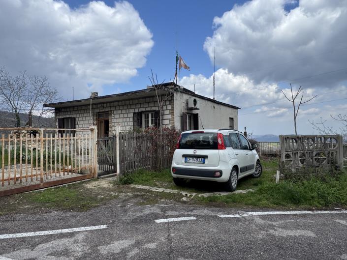 Image No.54-3 Bed Villa / Detached for sale