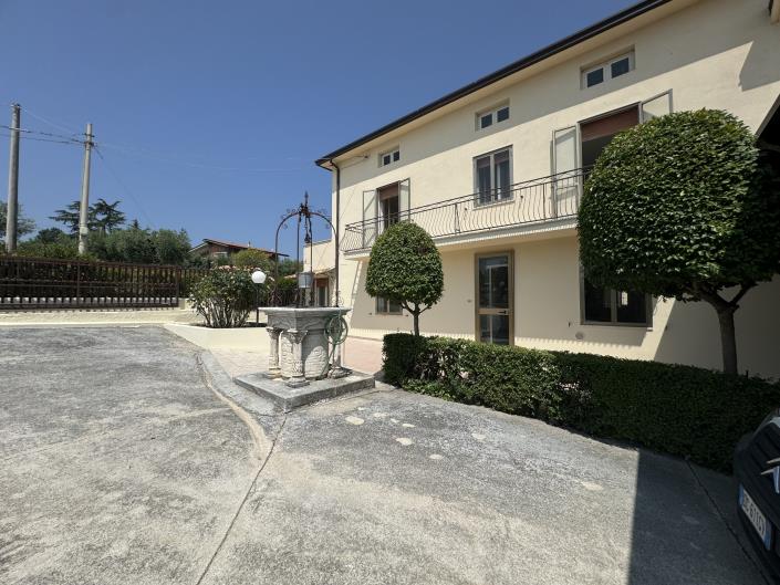 Image No.2-3 Bed Villa / Detached for sale