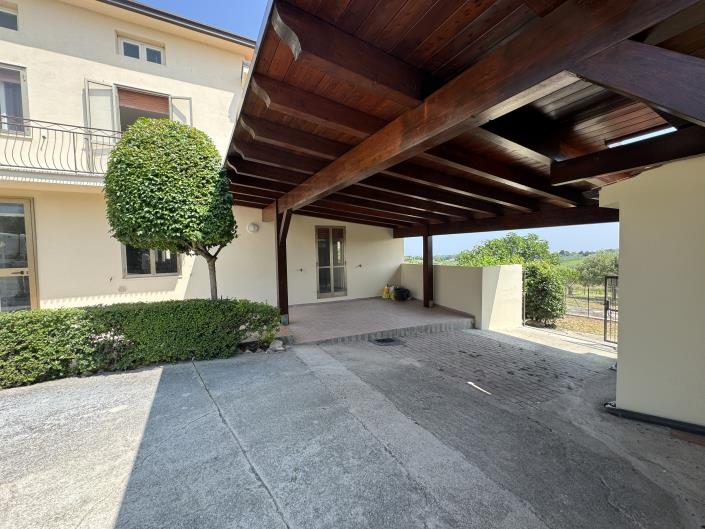 Image No.4-3 Bed Villa / Detached for sale