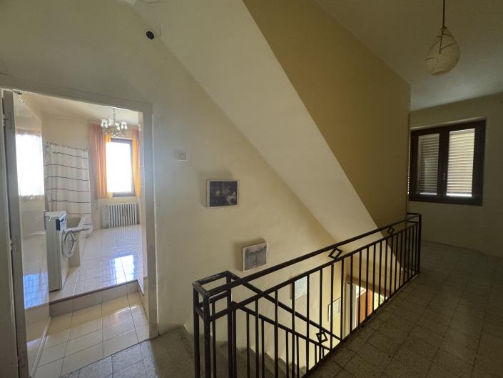 Image No.13-3 Bed Townhouse for sale