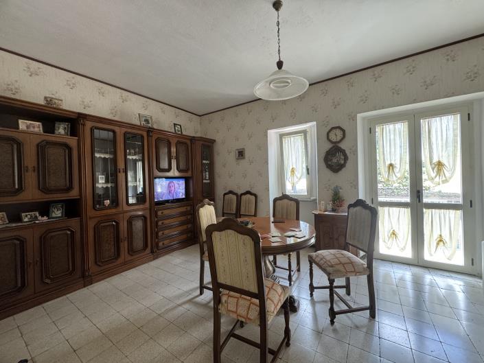 Image No.14-3 Bed Apartment for sale