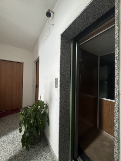 Image No.2-Appartement de 2 chambres à vendre
