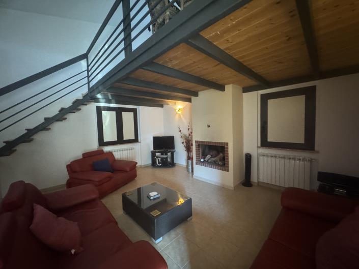 Image No.35-5 Bed Villa / Detached for sale