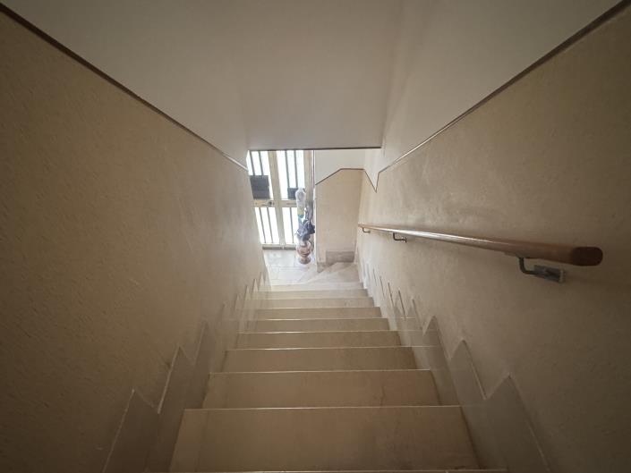 Image No.16-2 Bed Townhouse for sale