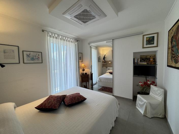 Image No.48-3 Bed Townhouse for sale