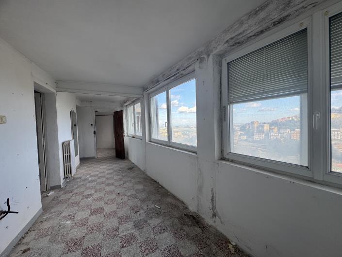 Image No.35-2 Bed Apartment for sale